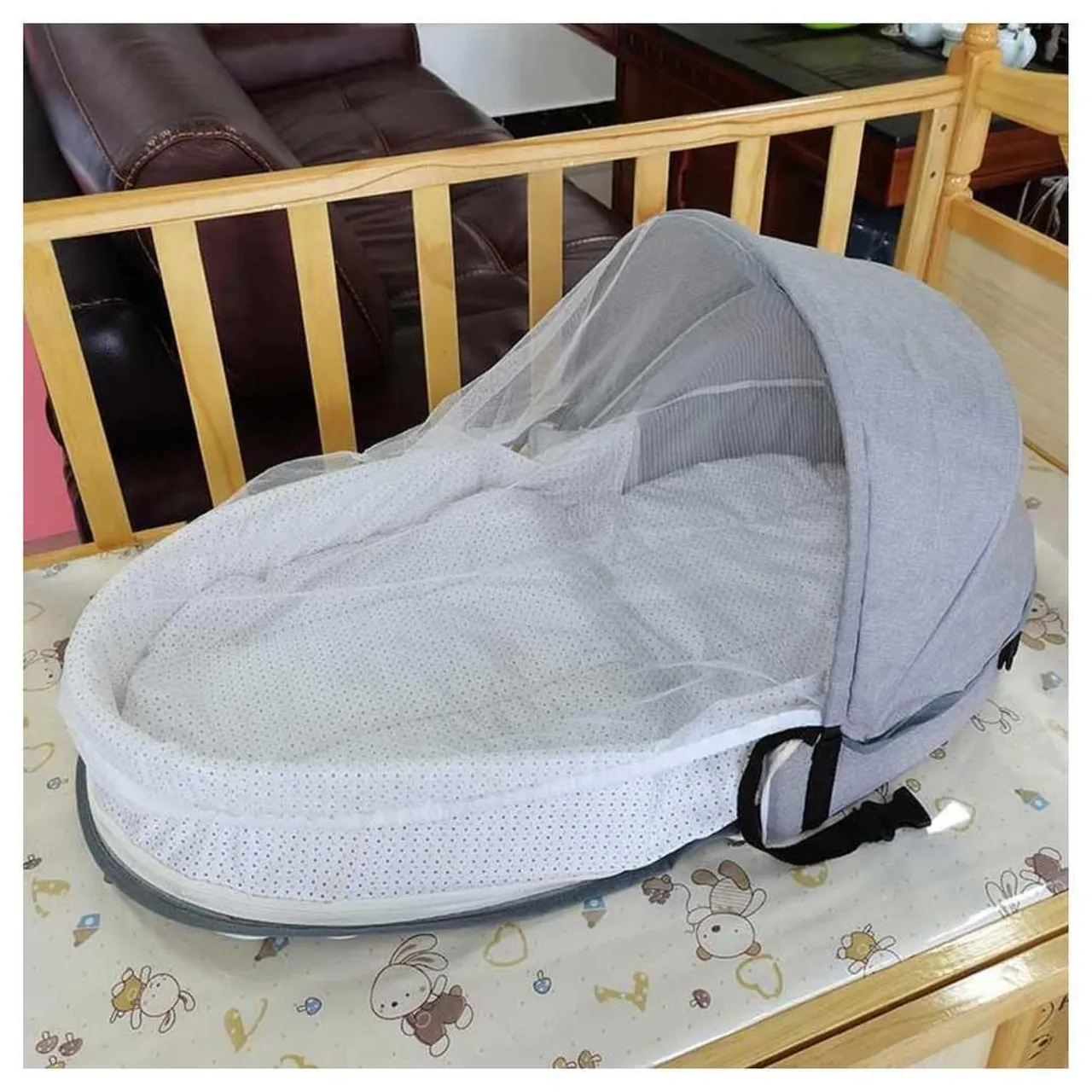Bumble & Bird Foldable Baby Nest with Mosquito Net — Photograph 10 of 11