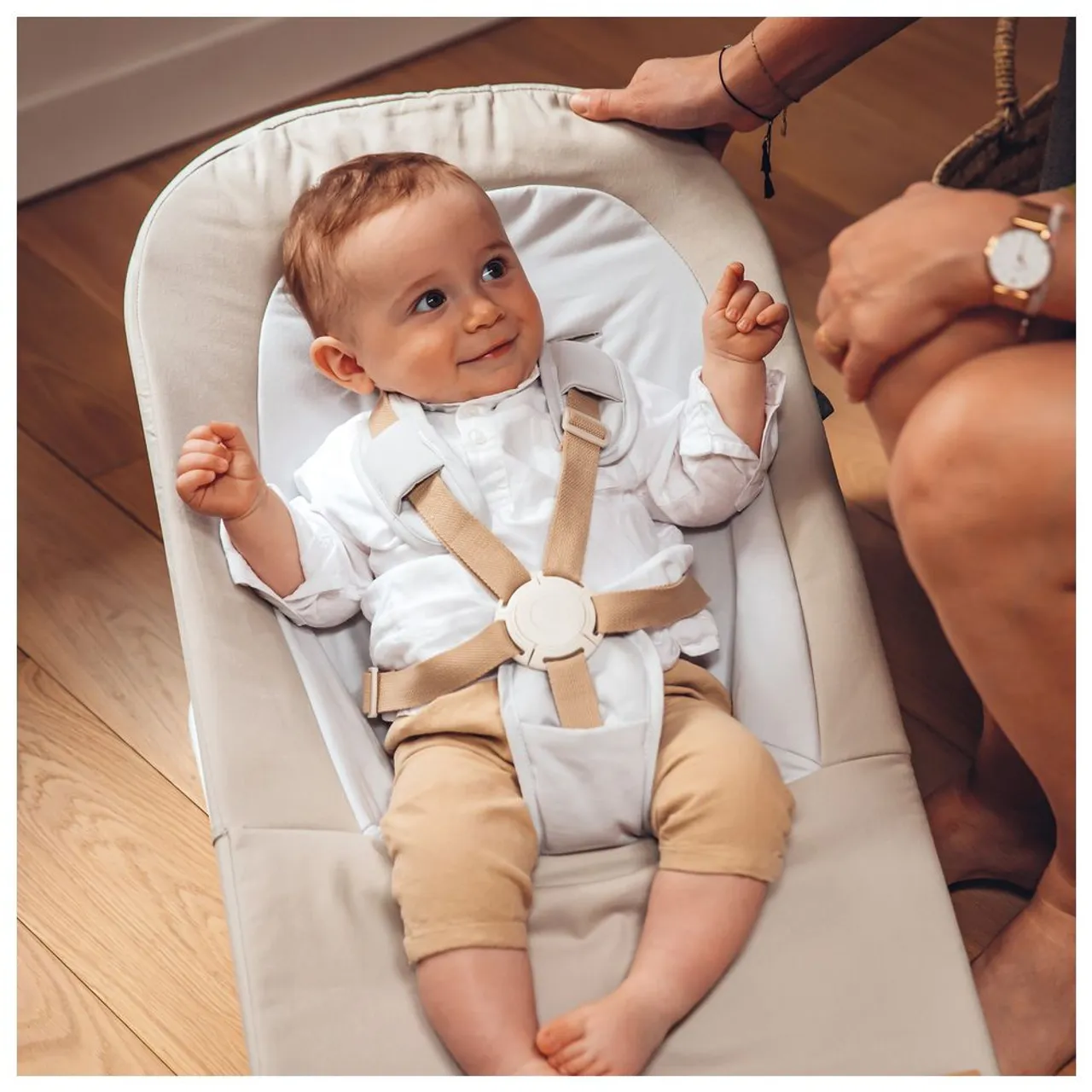 Beaba - Foldable Bouncer Eazy Relax - Greige — Photograph 7 of 8