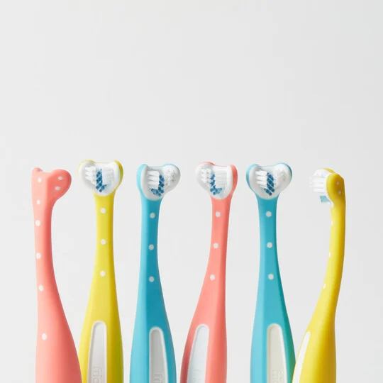 Frida Baby - SmileFrida ToothHugger Kids Toothbrush — الصورة 2 من 6