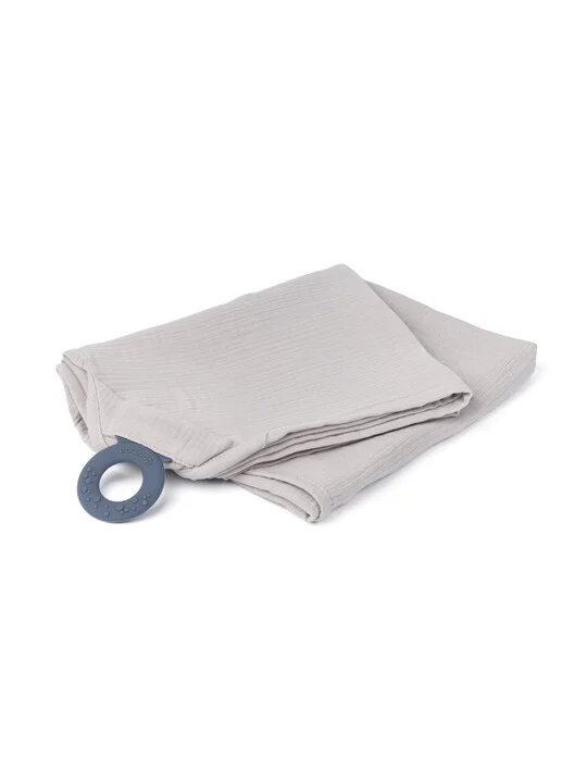 Doomoo Mom'N Play - Multi-Use Nursing Cape - Almond — Photograph 2 of 3