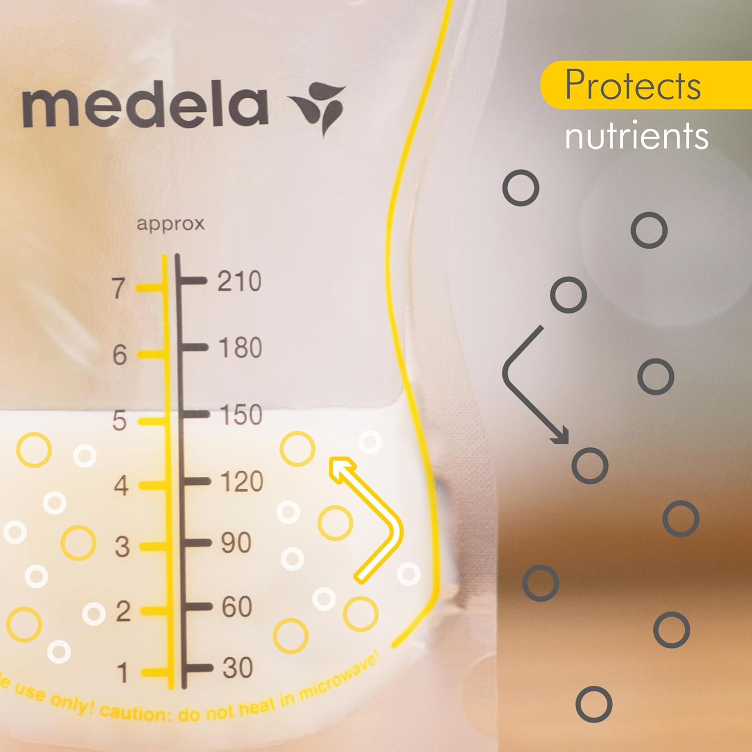 Medela Easy Pour Disposable Breastmilk Storage Bags, 210 ml Capacity, Leakproof Design with Milk Protection, Made Without BPA, Pack of 50 — Photograph 3 of 8